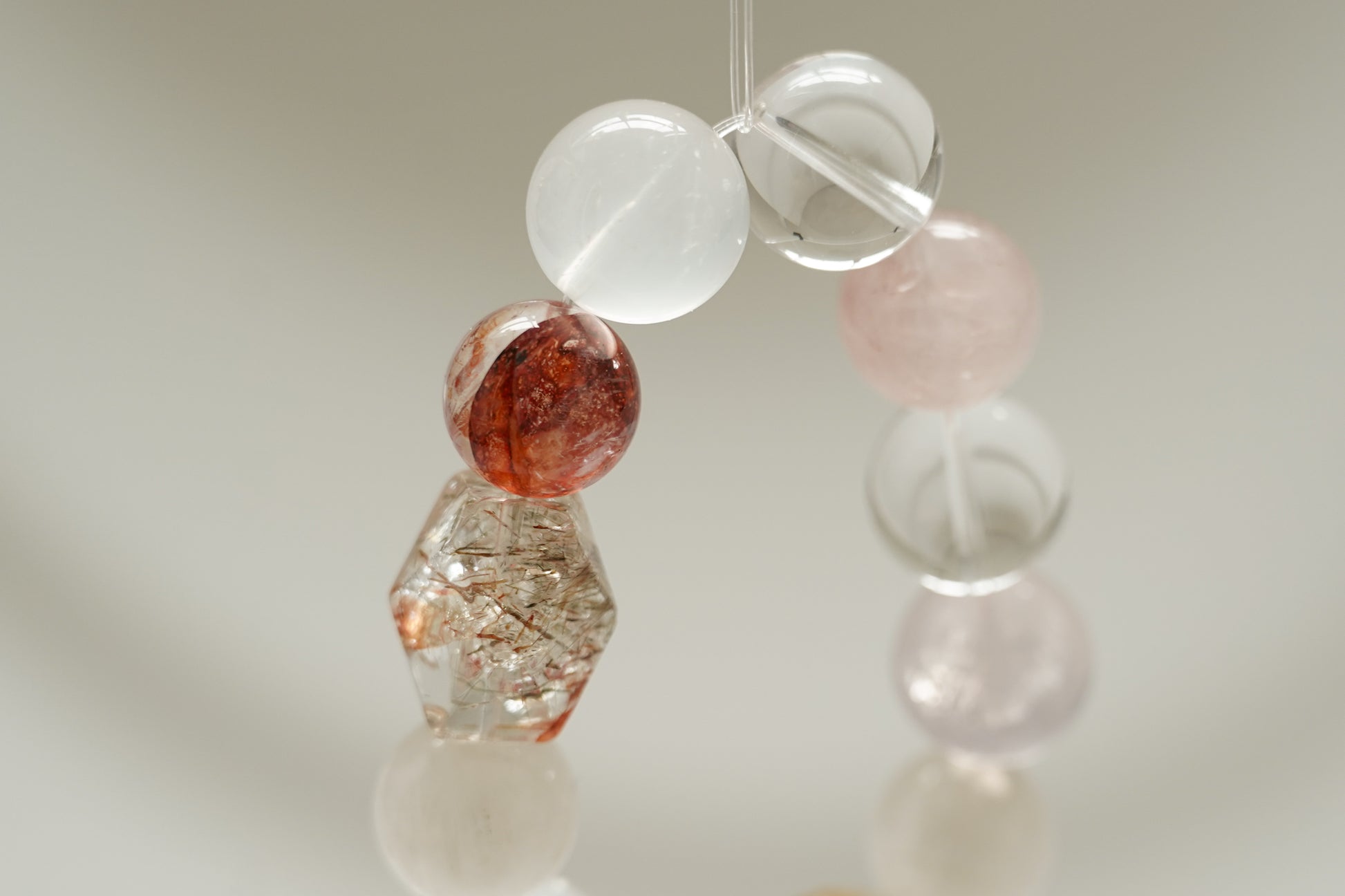 Crystal bracelet consists with round and hexagonal beads